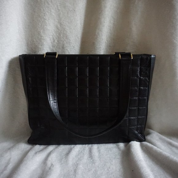 CHANEL Chocolate Bar CC Handbag - Picture 7 of 17